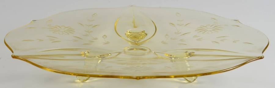 Capriherb Yellow (Topaz) 14" 3-Toed Plate by Lancaster-1