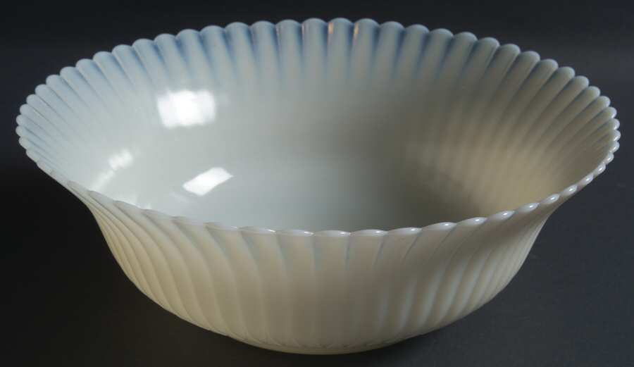 Petalware Cremax (Beige) 8" Large Fruit Bowl by MacBeth-Evans-1