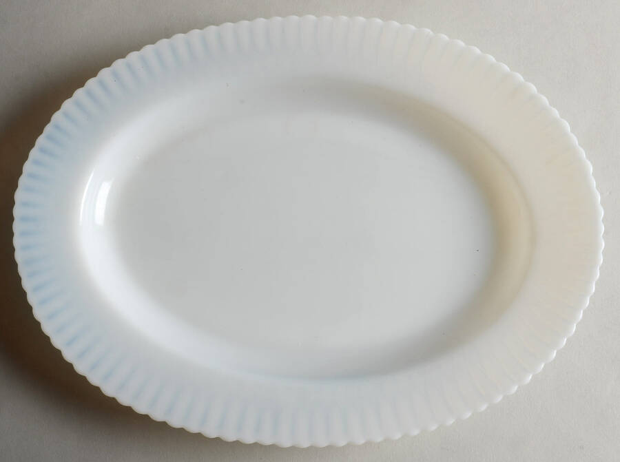 Petalware Monax (White) 12" Oval Platter by MacBeth-Evans-1