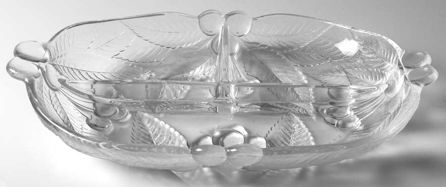 Bountiful (Clear Design) 11" Oval 3 Part Celery/Relish by Mikasa-1
