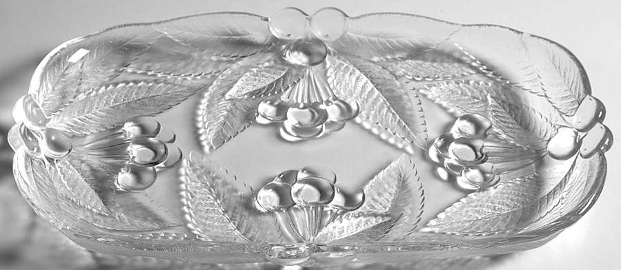 Bountiful (Clear Design) 12" Oval Relish by Mikasa-1