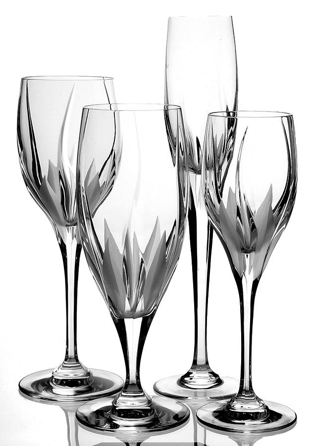 Flame D'Amore 32 Piece Estate Set by Mikasa-1
