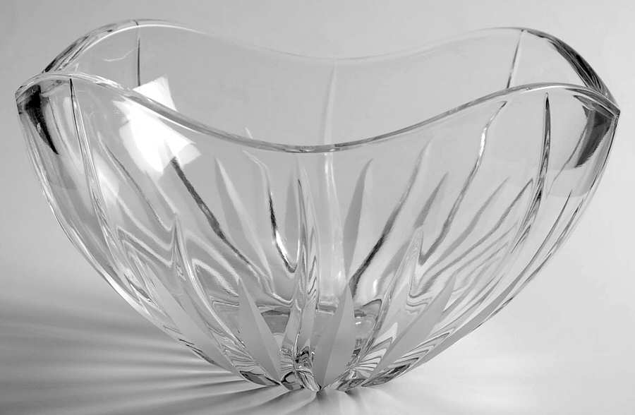 Flame D'Amore 8" Round Bowl by Mikasa-1