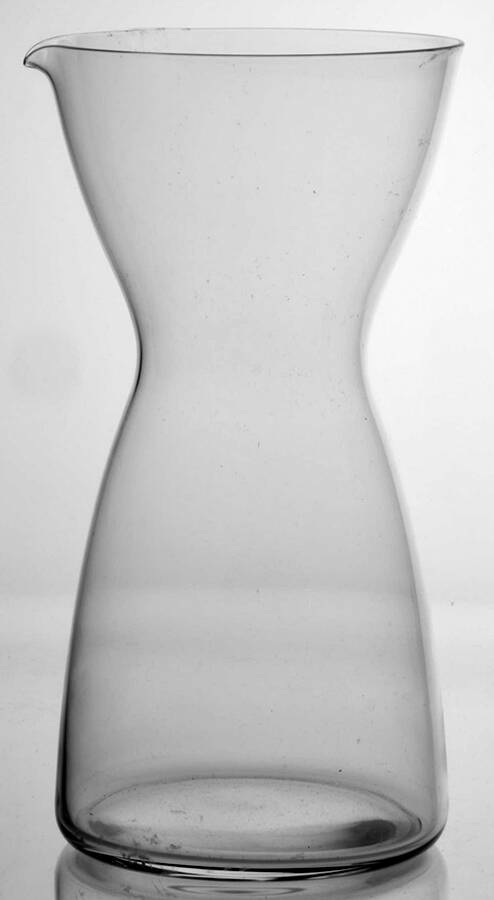 Nicole Carafe by Mikasa-1
