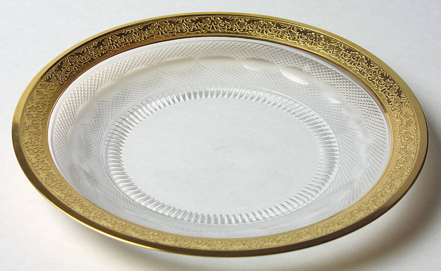 Splendid (Gold) 7" Salad Plate by Moser-1