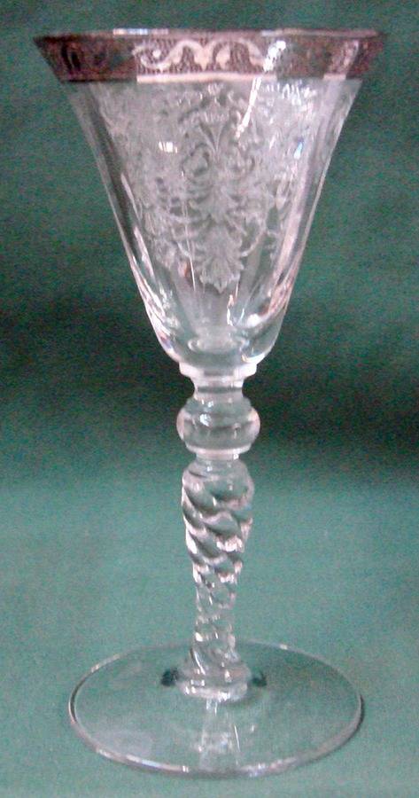 Carlton Marco (Platinum Border) Wine Glass by Morgantown-1