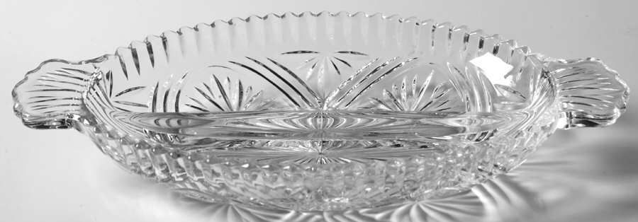 Royal Suite 8" Oval 2 Part Relish by Mikasa-1