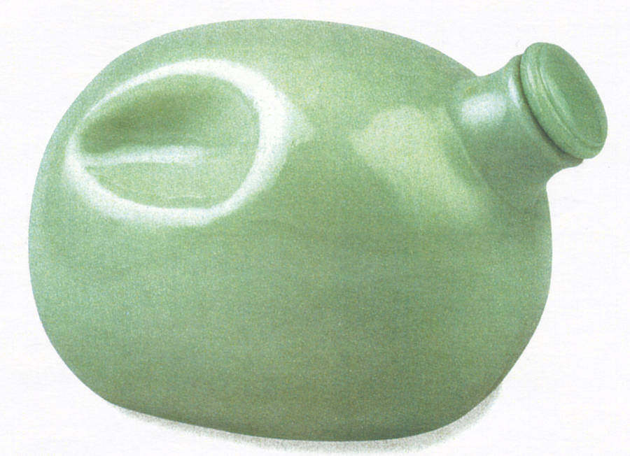 Jadite Water Bottle & Lid by McKee-1