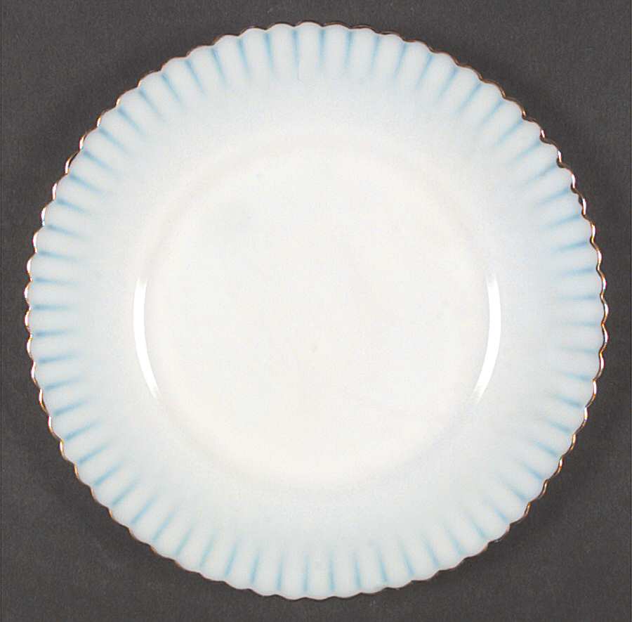 Petalware Monax (Gold Trim) Plate by MacBeth-Evans-1
