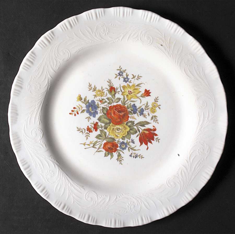 Chinex Classic Bouquet Dinner Plate by MacBeth-Evans-1