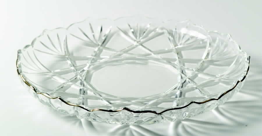 Hampshire Gold Serving Plate by Mikasa-1