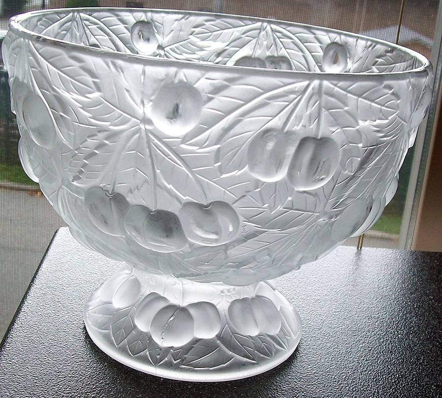 Bountiful (Frosted Design) Large Footed Fruit Bowl by Mikasa-1