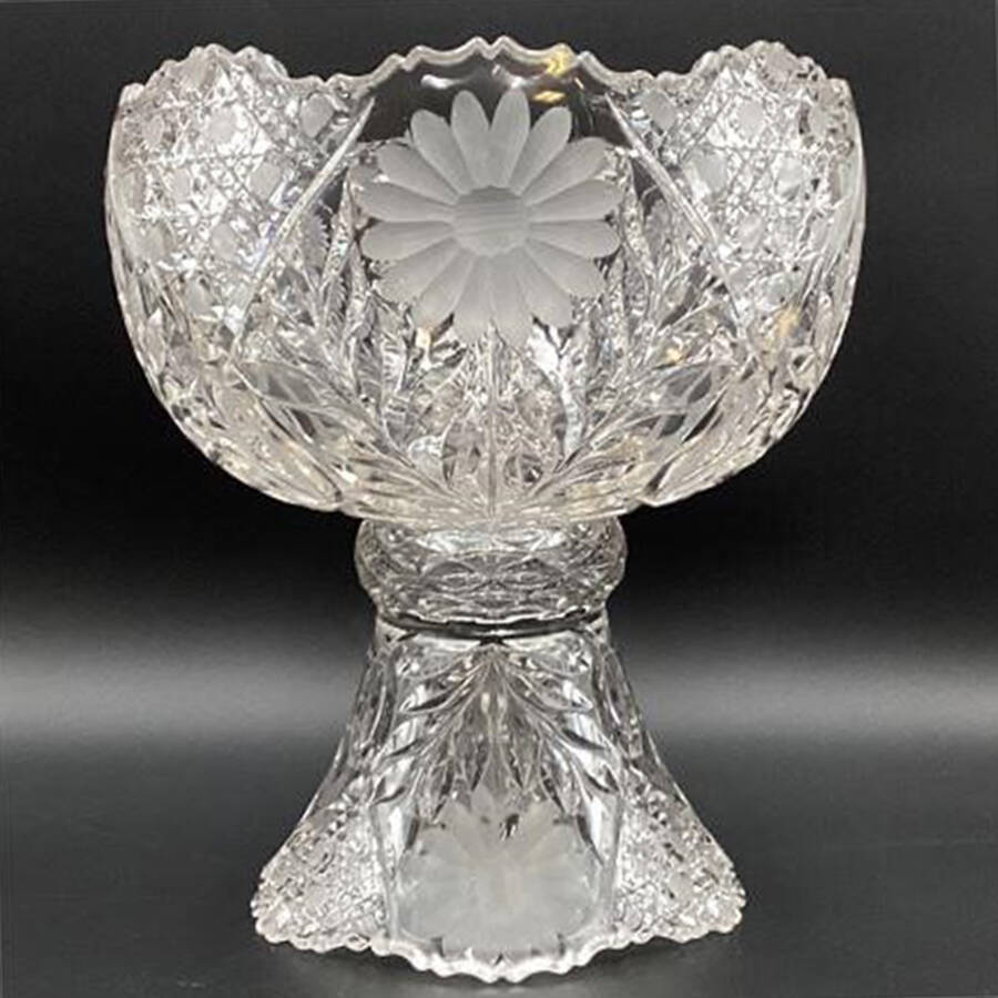 Innovation 410 Punch Bowl with Stand by McKee-1