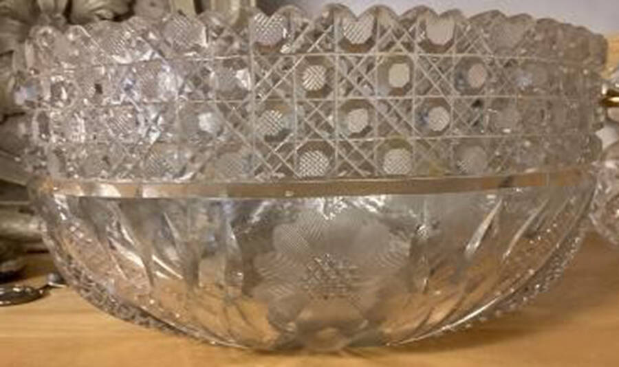Innovation 410 10" Round Bowl by McKee-1