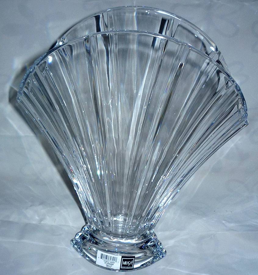 Coral Reef 11" Flower Vase by Mikasa-1