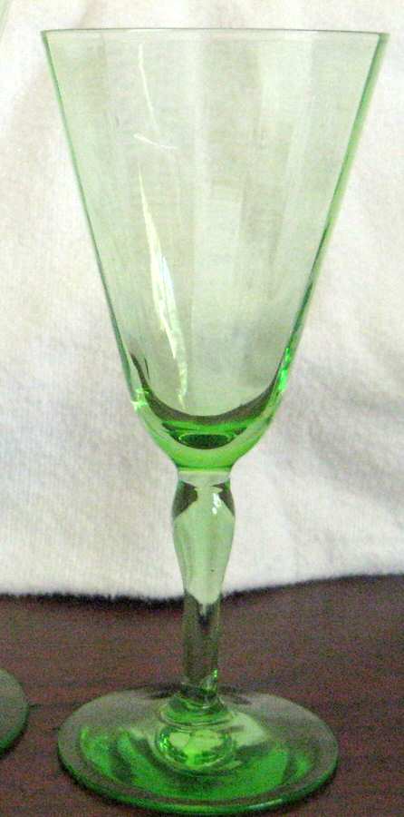 Heirloom Venetian Green Wine Glass by Morgantown-1