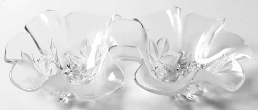 Bianca 11" Flower Shape 2 Part Relish by Mikasa-1