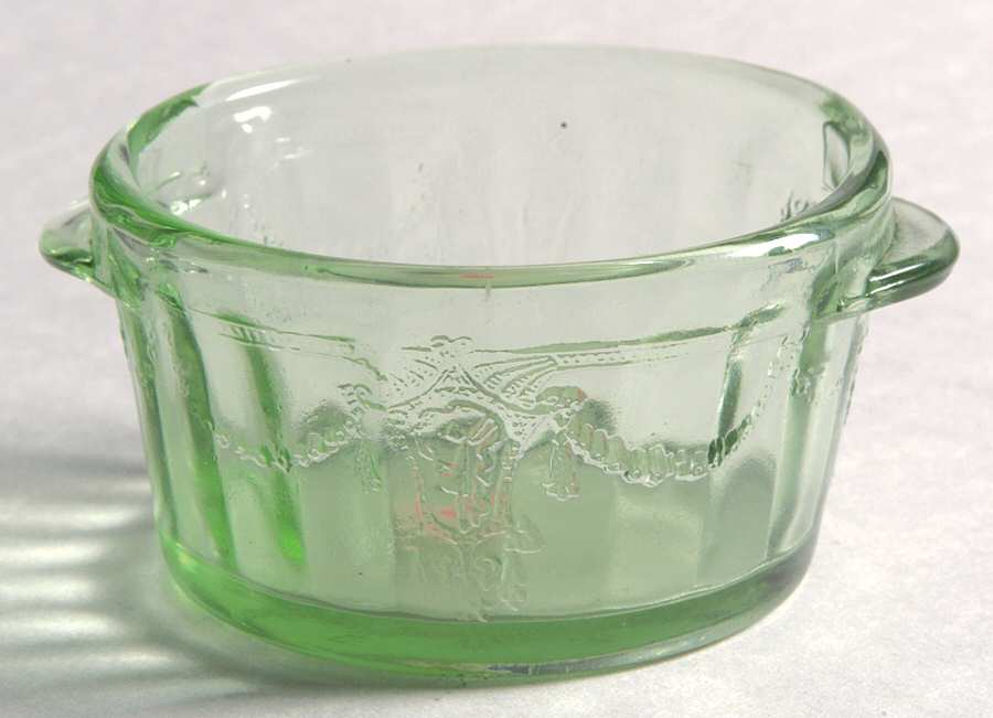 Jennifer Minatures Green Ice Bucket by Mosser (Ohio)-1
