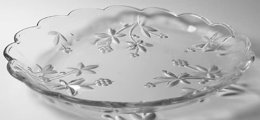 Garden Terrace 14" Round Platter by Mikasa-1