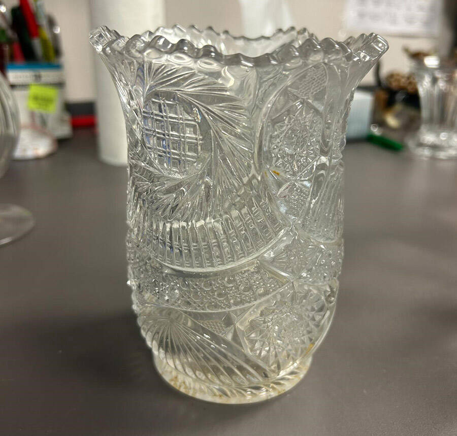 Sunburst Celery Vase by McKee-1