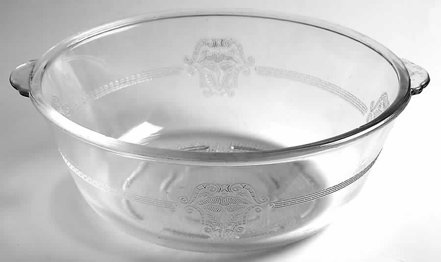 MG5 1.5 Quart Round Casserole No Lid by McKee-1