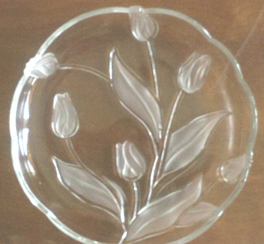 Nadine (Giftware) 12" Round Platter by Mikasa-1