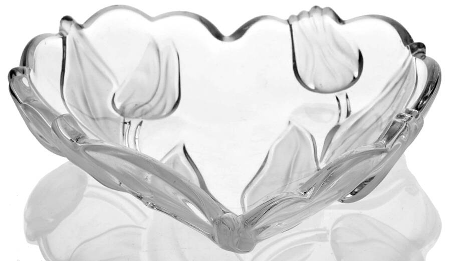 Tulips Satin 6" Heart Bowl by Mikasa-1