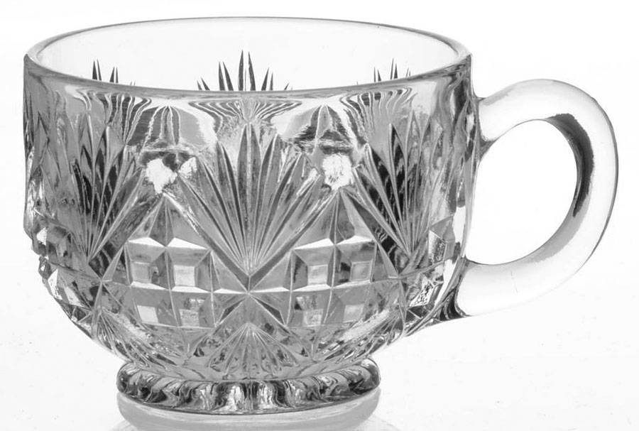 Majestic Punch Cup by McKee-1
