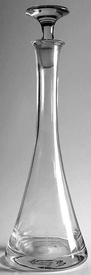 MGW1 Decanter & Stopper by Metropolitan Glass-1