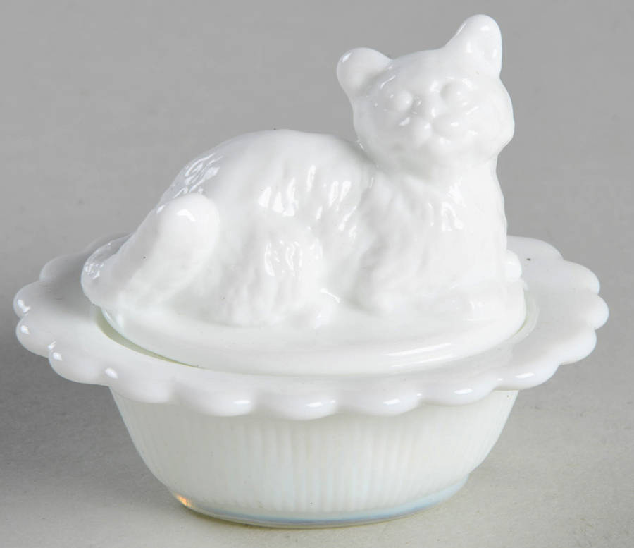 Animals & Figurines #235 Kitten on Basket by Mosser (Ohio)-1