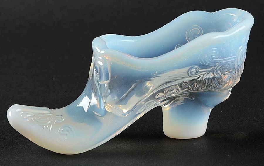 Animals & Figurines Slipper with Bow by Mosser (Ohio)-1