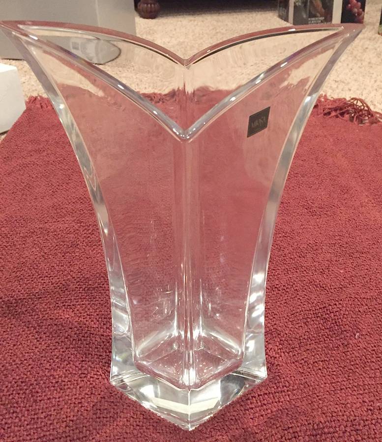 Cityscape 12" Flower Vase by Mikasa-1