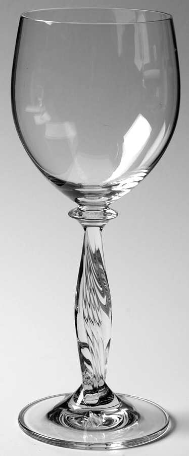 Alessandra Wine Glass by Mikasa-1