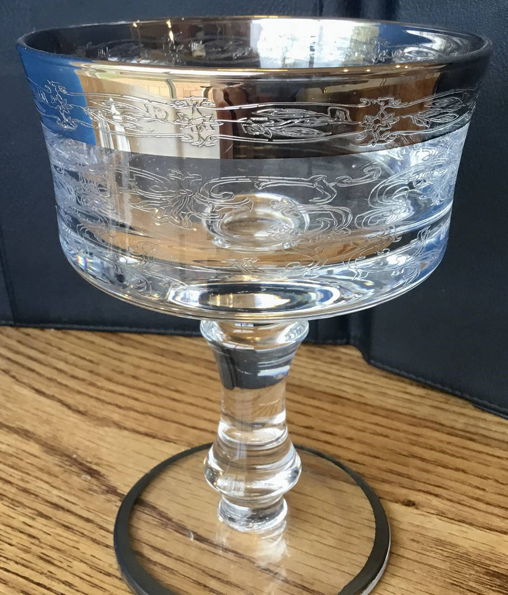 MUR4 Champagne/Tall Sherbet by Murano Glass-1
