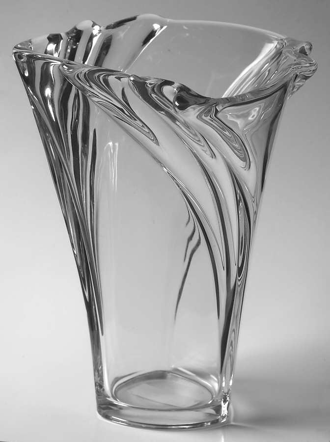 Swing 9" Flower Vase by Mikasa-1