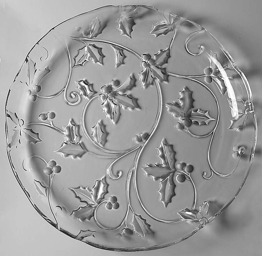 Season's Holly 15" Round Platter by Mikasa-1