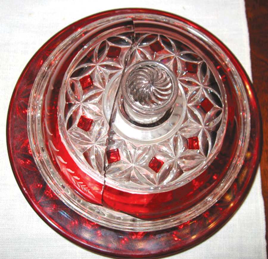 Pillow Encircled Ruby Flash Round Covered Butter by Model Flint-1