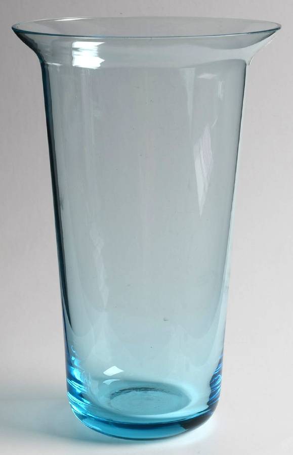 Sina Base for 10" (2 Piece) Open Hurricane by Mikasa-1