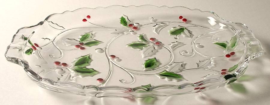 Merry Holly 15" Rectangular Platter by Mikasa-1