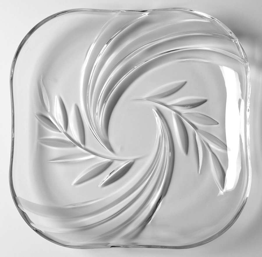 Willow Leaf Square Dinner Plate by Mikasa-1