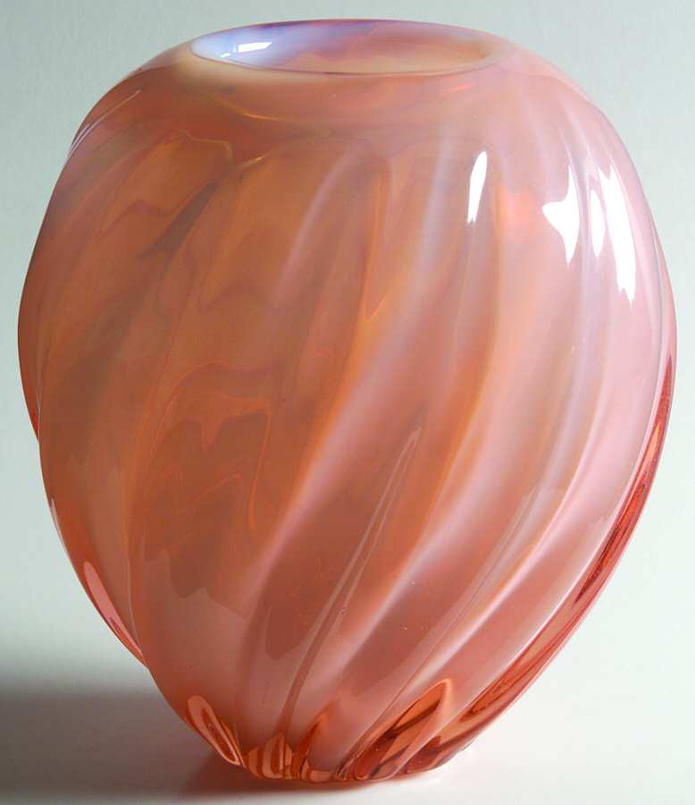 Surfside Coral 7" Flower Vase by Mikasa-1
