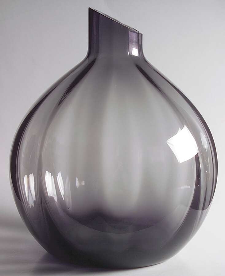 Billow 9" Flower Vase by Mikasa-1