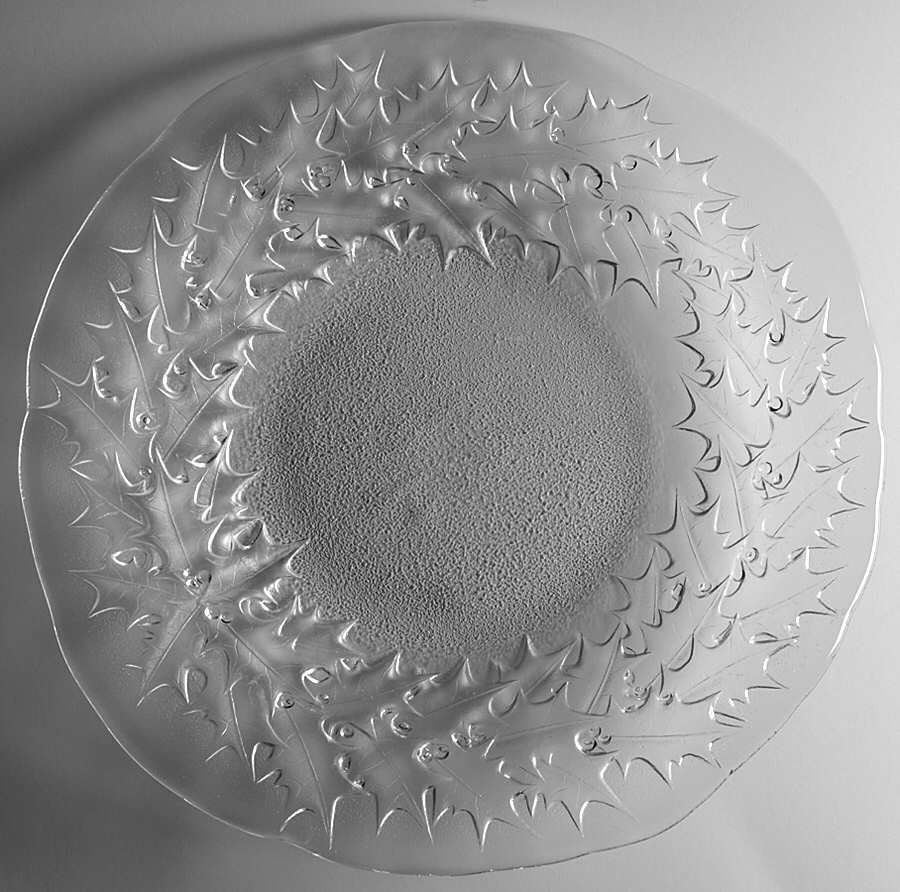 Holly (Giftware) 14" Round Platter by Mikasa-1