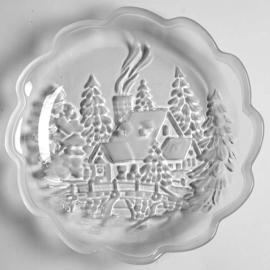 Winter Wonderland Open Candy Dish by Mikasa-1