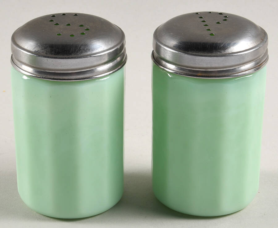 Jadeite-Green Glass Salt and Pepper Set by Martha Stewart-1