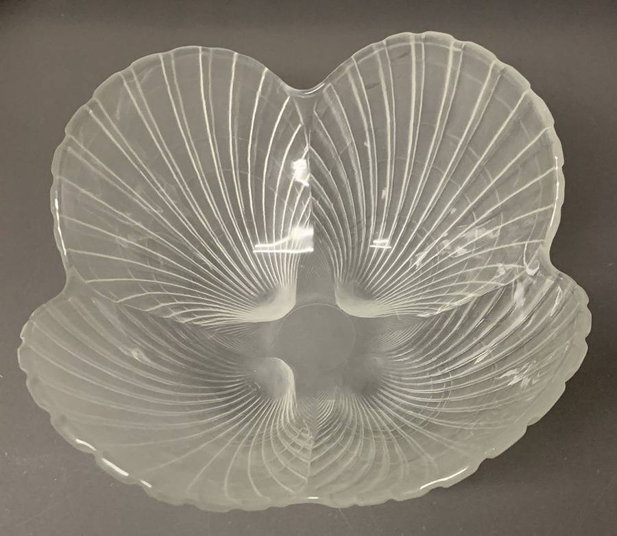 Shell 10" Hostess Bowl by Mikasa-1