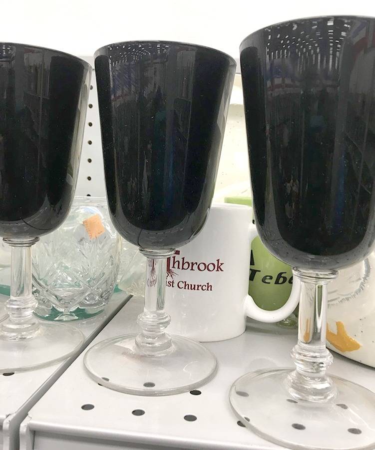 Arch Black Wine Glass by Martha Stewart-1