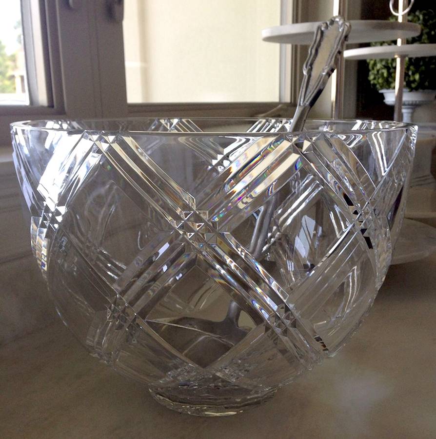 Scotland 11" Round Bowl by Macryl Crystal-1
