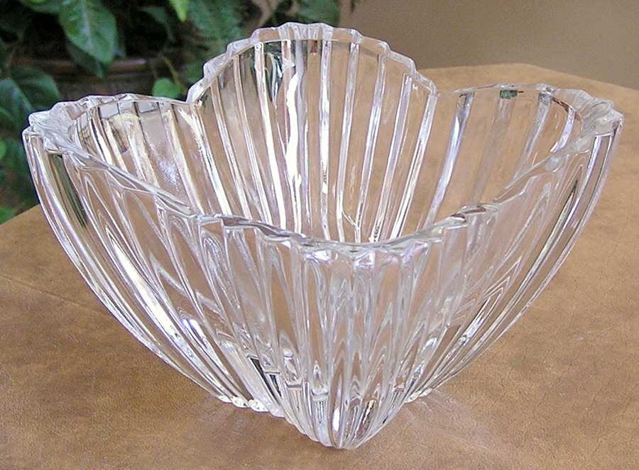 Lydia 7" Square Bowl by Mikasa-1