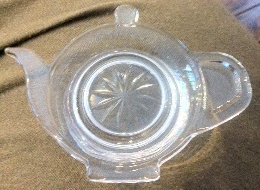 Tea Time One Piece Tea Caddy by Mikasa-1